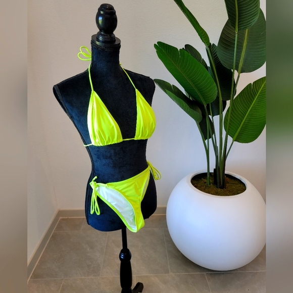 Boohoo Other - Neon Yellow Green String Bikini
